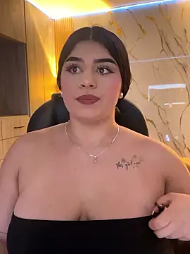 Kariina  69 online show from 01/12/26, 03:46