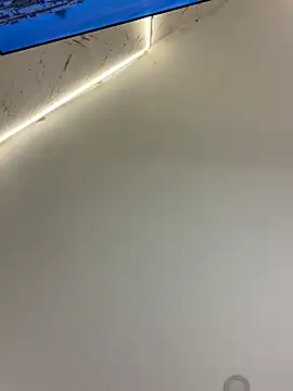 Kariina  69 online show from 12/14/25, 03:02