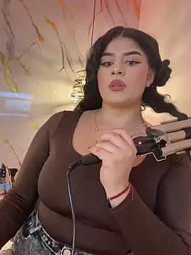 Kariina  69 online show from 04/25/26, 06:16