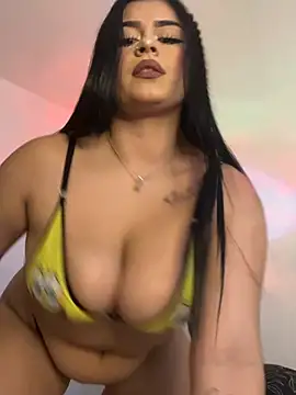 Snapshot of Kariina__69 chatting on 06/25/26, 04:56 Kariina 69 online show from 06/25/26, 04:56