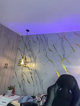 Kariina  69 online show from 04/01/26, 03:08