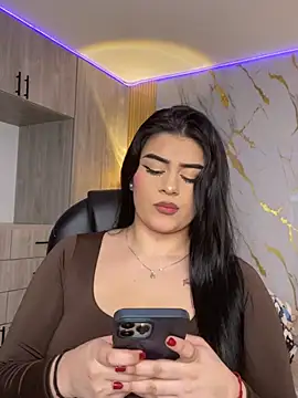 Kariina  69 online show from 04/02/26, 07:09