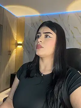 Kariina  69 online show from 02/05/26, 03:35