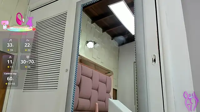 sophiaarenas online show from 12/20/25, 11:46