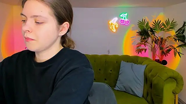 marshmallowee online show from 11/27/25, 01:11