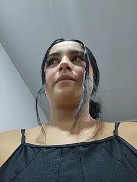 Rosa Warreen  online show from 10/16/25, 12:46