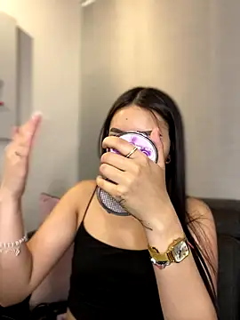 Cristina pinkk online show from 11/27/25, 03:51