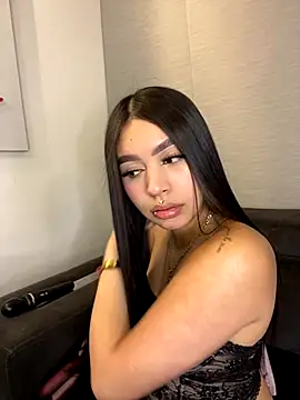 Cristina pinkk online show from 11/12/25, 03:10