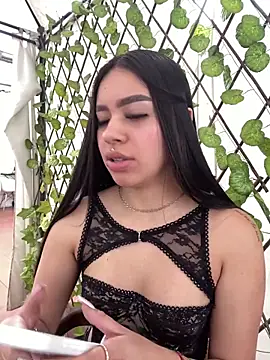 Cristina pinkk online show from 10/31/25, 06:26