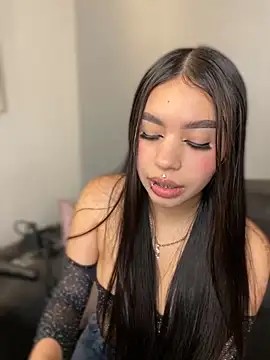 Cristina pinkk online show from 11/15/25, 03:21