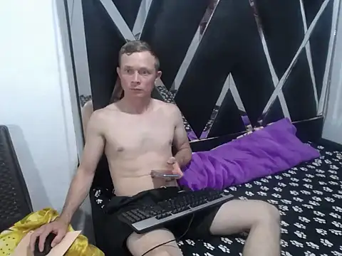 hot mann11 online show from 11/08/25, 01:31