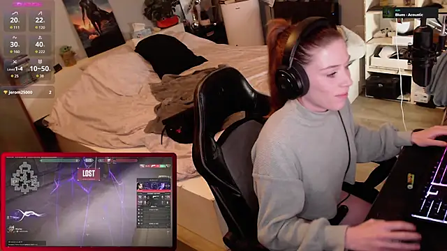 Horny Makima online show from 10/27/25, 10:38