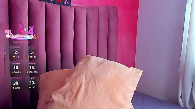 mialeia01 online show from 12/22/25, 03:45