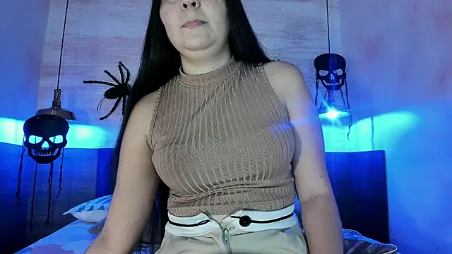 Snapshot of AlissaJoness chatting on 10/10/25, 11:33 AlissaJoness online show from 10/10/25, 11:33