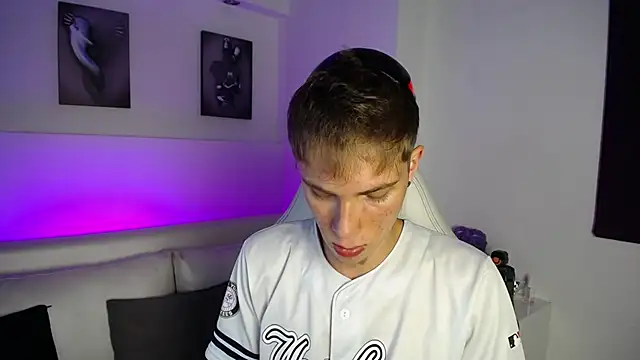 Snapshot of Robbin_Blaze chatting on 02/11/26, 04:56 Robbin Blaze online show from 02/11/26, 04:56