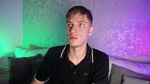 Snapshot of Robbin_Blaze chatting on 01/12/26, 01:56 Robbin Blaze online show from 01/12/26, 01:56