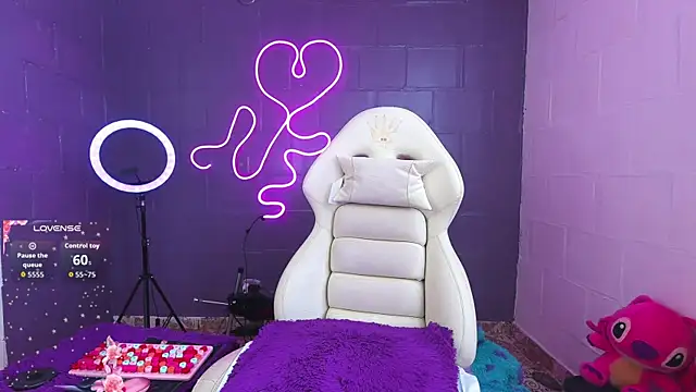 Baby  Otaku online show from 09/18/25, 05:27