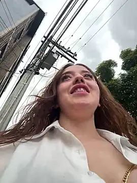 Baby  Otaku online show from 10/31/25, 05:42