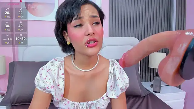 Snapshot of mia_poppy_ chatting on 12/19/25, 03:10 mia poppy online show from 12/19/25, 03:10