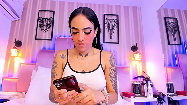 SamanthaAdele online show from 10/22/25, 11:31