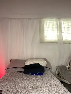 Mia  Gray online show from 11/07/25, 06:12