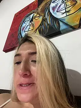 Snapshot of Mia__Gray chatting on 03/22/25, 11:31 Mia Gray online show from 03/22/25, 11:31