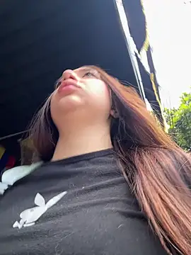 Snapshot of Mia__Gray chatting on 06/22/26, 06:05 Mia Gray online show from 06/22/26, 06:05