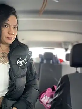 MeekyRich online show from 11/23/25, 04:55