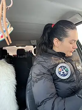 MeekyRich online show from 11/28/25, 04:01