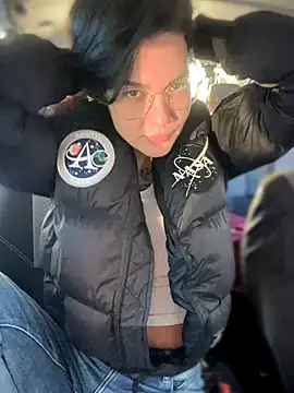 MeekyRich online show from 11/18/25, 03:10