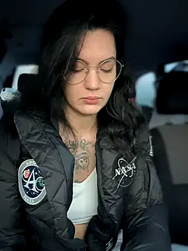 MeekyRich online show from 10/31/25, 01:13