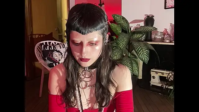 Snapshot of ELENA_UMBRA chatting on 10/06/25, 12:23 ELENA UMBRA online show from 10/06/25, 12:23