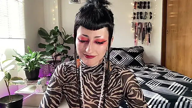 ELENA UMBRA online show from 05/27/26, 04:47