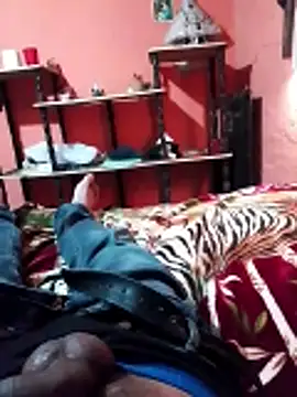 luuiss12 online show from 02/18/26, 09:22