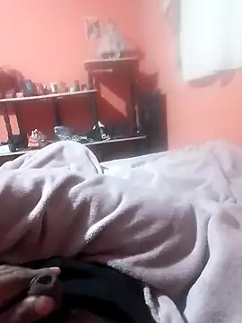 luuiss12 online show from 02/11/26, 06:57