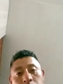 luuiss12 online show from 11/16/25, 07:07