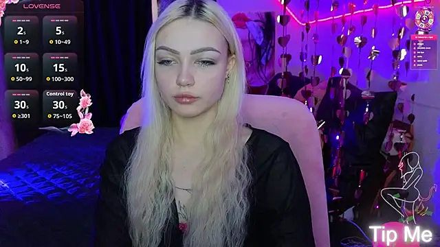 LinaLirian online show from 02/18/26, 10:12