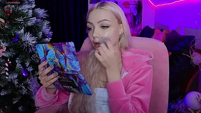 LinaLirian online show from 01/14/26, 01:37