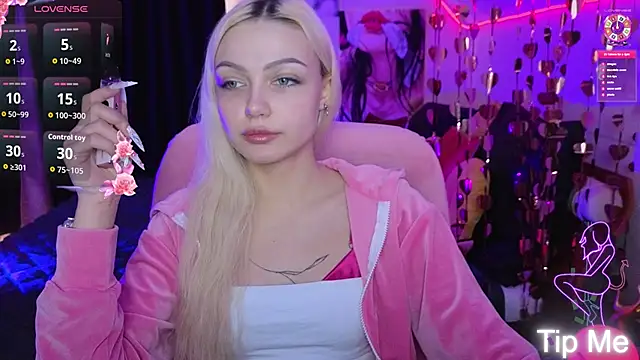 LinaLirian online show from 02/20/26, 12:07