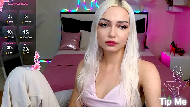 LinaLirian online show from 10/03/25, 02:07