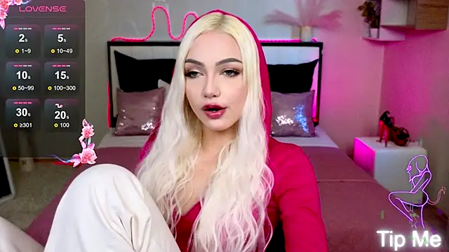 LinaLirian online show from 09/20/25, 02:22