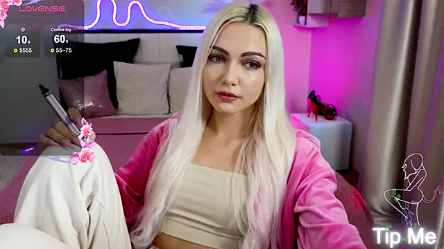 LinaLirian online show from 10/18/25, 01:35