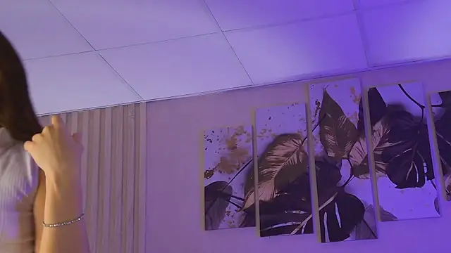 StacyHarland online show from 11/30/25, 04:35