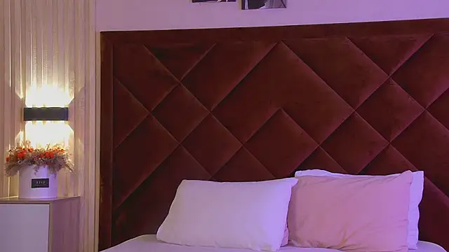 StacyHarland online show from 11/23/25, 04:22