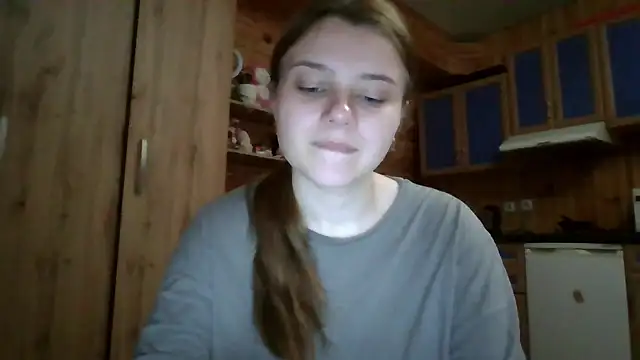 Snapshot of Little_shygirl chatting on 10/09/25, 04:02 Little shygirl online show from 10/09/25, 04:02