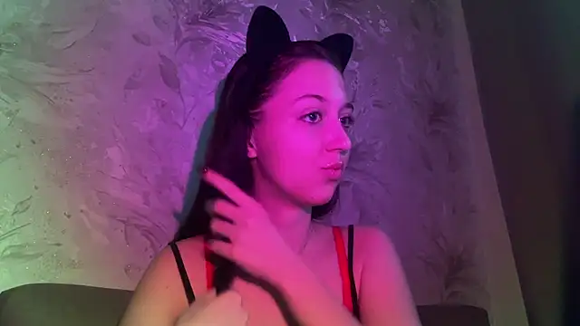 YourTemptation  online show from 12/05/25, 12:37