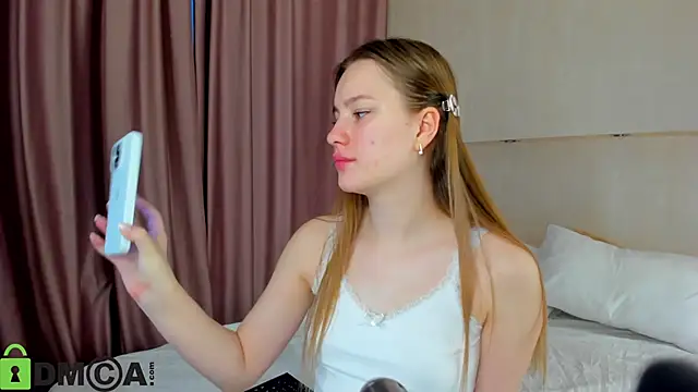 Candy Cansew online show from 10/23/25, 01:04