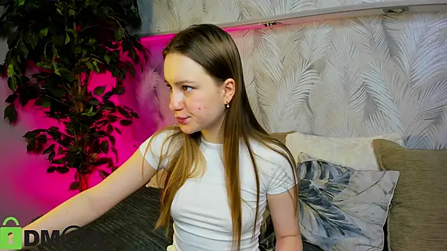 Candy Cansew online show from 10/27/25, 01:06