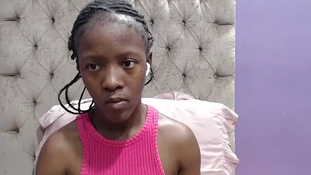 Snapshot of sexykea2002x chatting on 10/22/25, 05:18 sexykea2002x online show from 10/22/25, 05:18