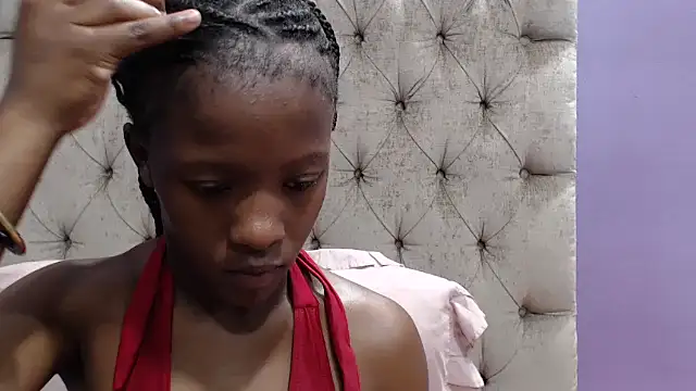 Snapshot of sexykea2002x chatting on 10/27/25, 05:41 sexykea2002x online show from 10/27/25, 05:41